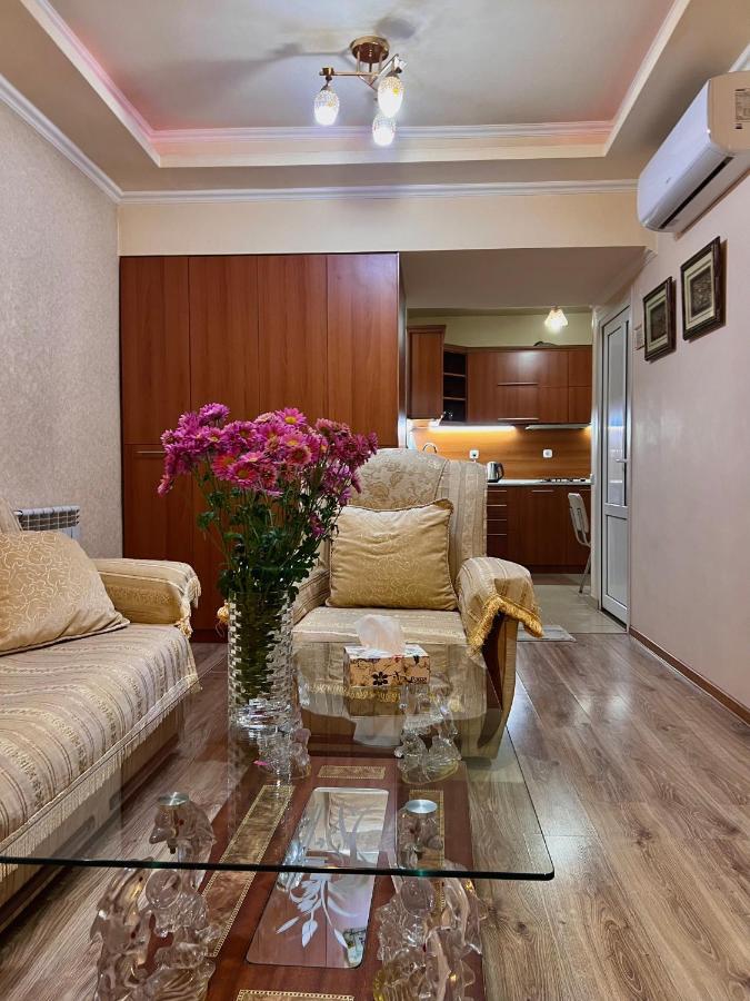 Apartment In The Centre Of Yerevan For Rent Eksteriør bilde