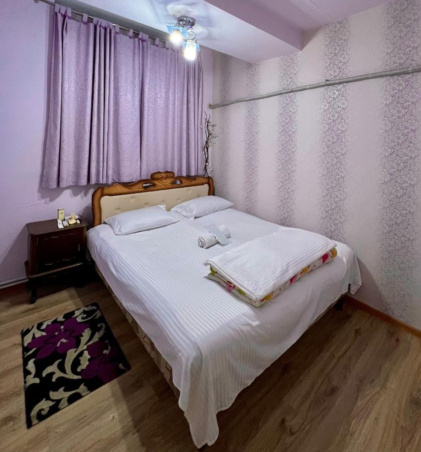 Apartment In The Centre Of Yerevan For Rent Eksteriør bilde
